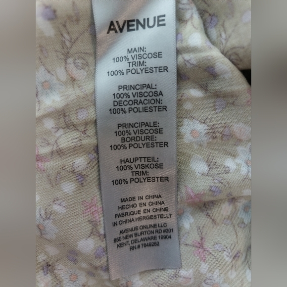 New Yellow Floral Skirt  / Size 2X - Picture 6 of 7